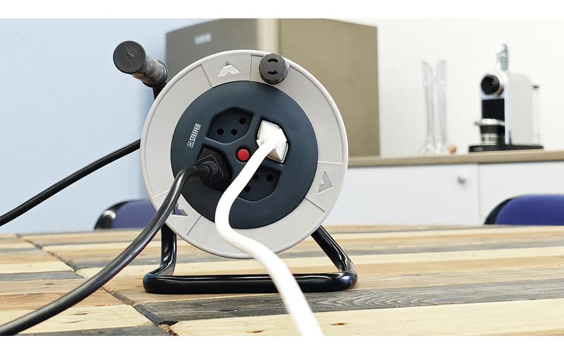 STEFFEN Kabelrolle Kunststoff 15 m 4 x T13, IP20, Grau/Blau