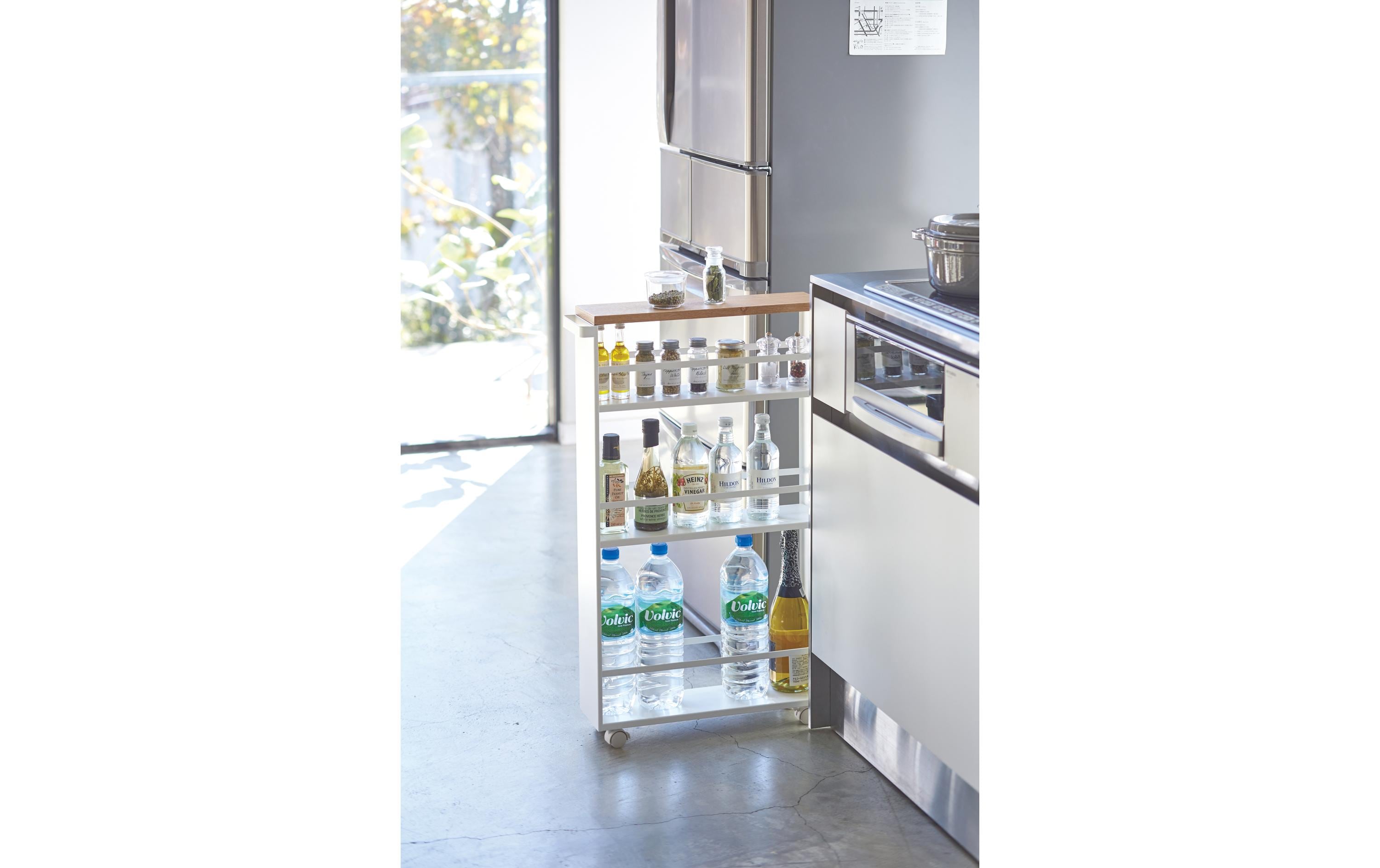 Yamazaki Nischenwagen Tower 80.5 x 47.5 cm, Weiss