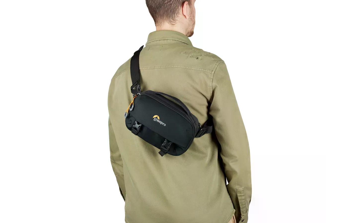 Lowepro Kamera-Tasche Trekker Lite HP 100 Schwarz