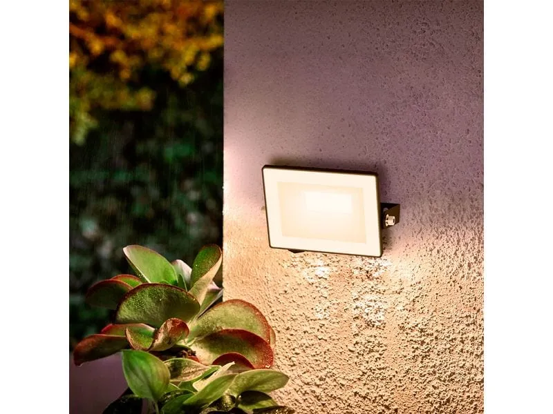 Philips Lois Flutlicht 10W 3000K IP65 10 W Philips Lois Flutlicht 10W 3000K IP65 10 W