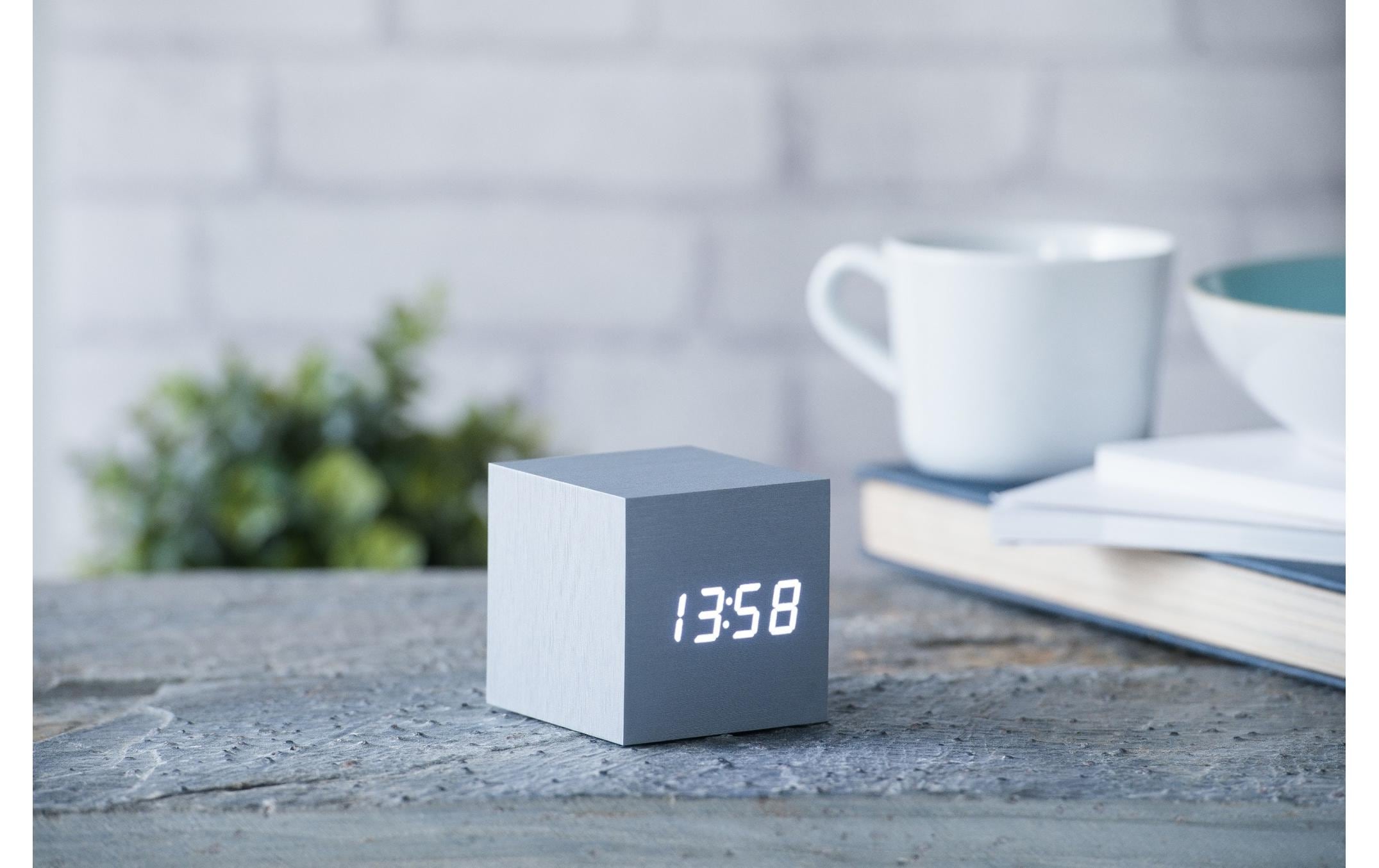 Gingko Digitalwecker Cube Click Clock Silber