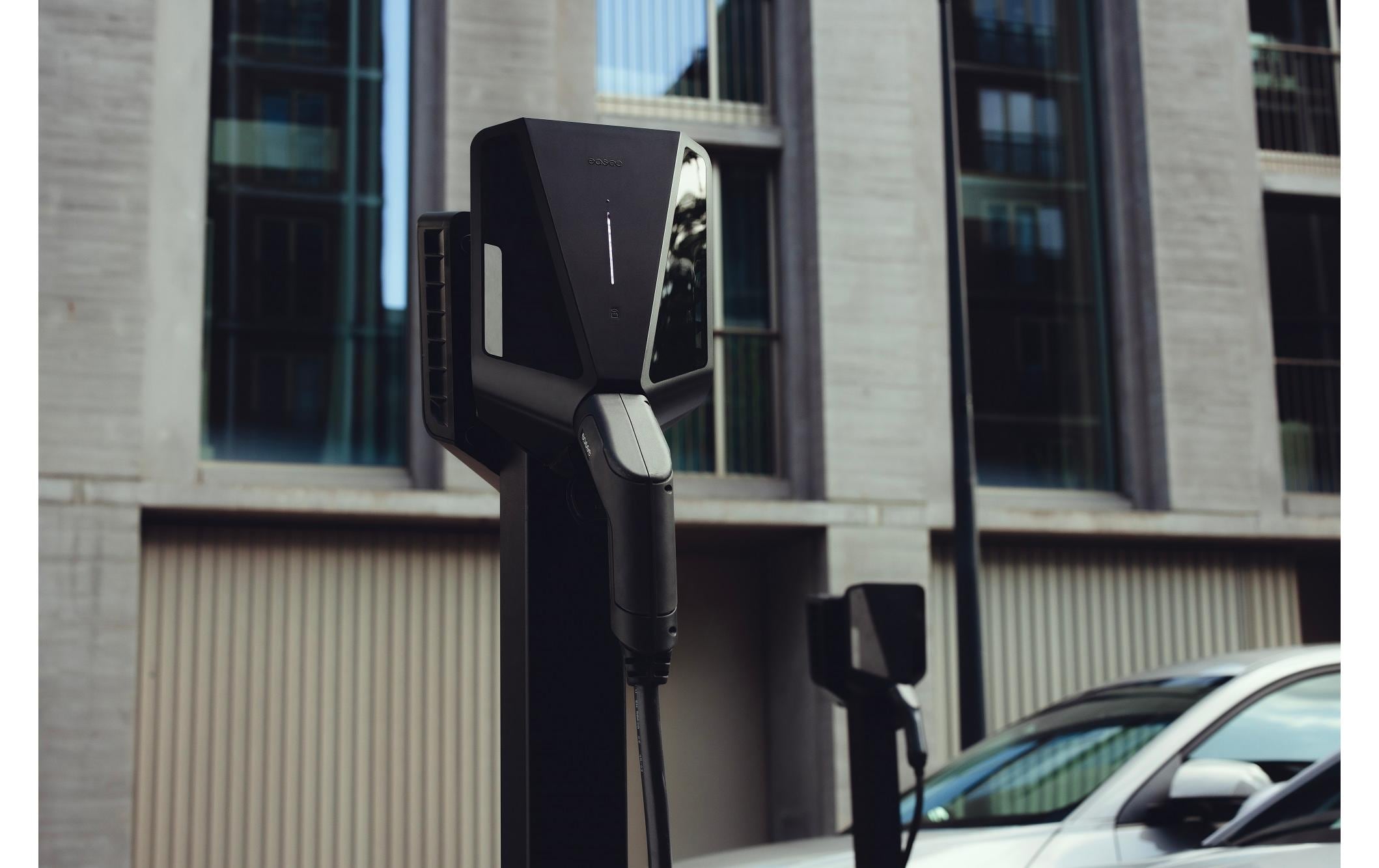 easee Ladestation Charge Max Schwarz