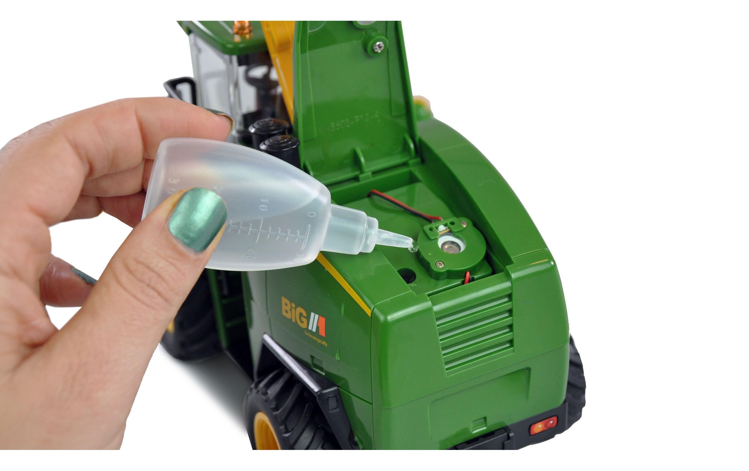 Amewi Feldhäcksler mit Maisgebiss RTR, 1:24