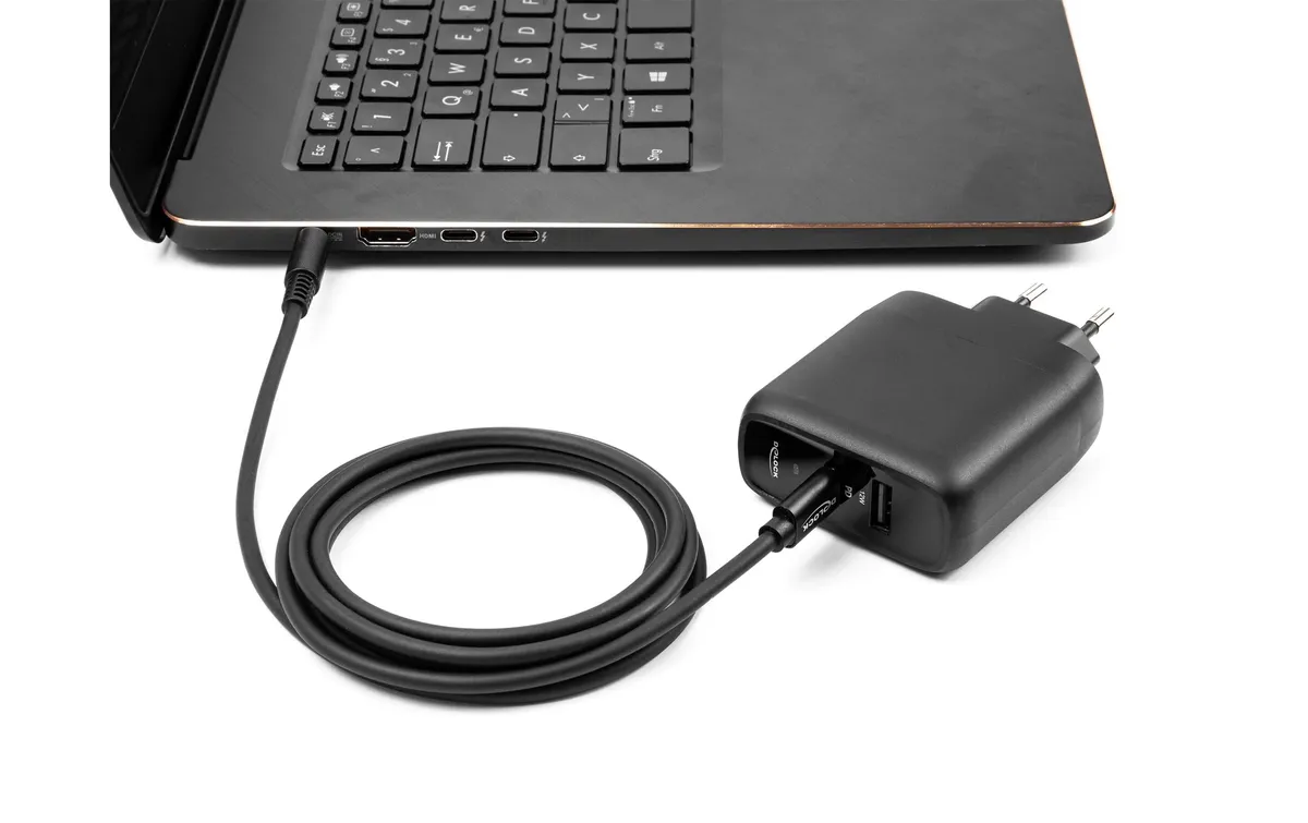 Delock Ladekabel (USB Type-C Stecker zu 7.9 x 5.5 mm Stecker) Delock Ladekabel (USB Type-C Stecker zu 7.9 x 5.5 mm Stecker)