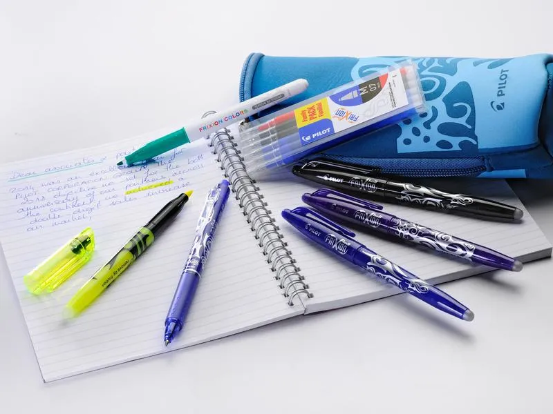 Pilot Rollerball FriXion Clicker Dunkelblau, M, 0.7 mm