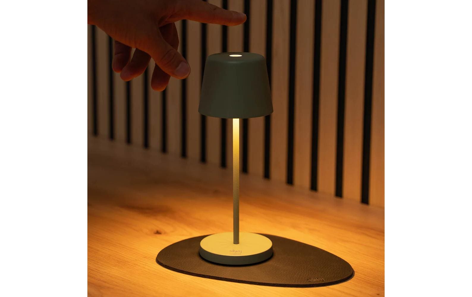 Silwy Tischleuchte Magnet-Leuchte Monaco Olivgrün inkl. Platzset