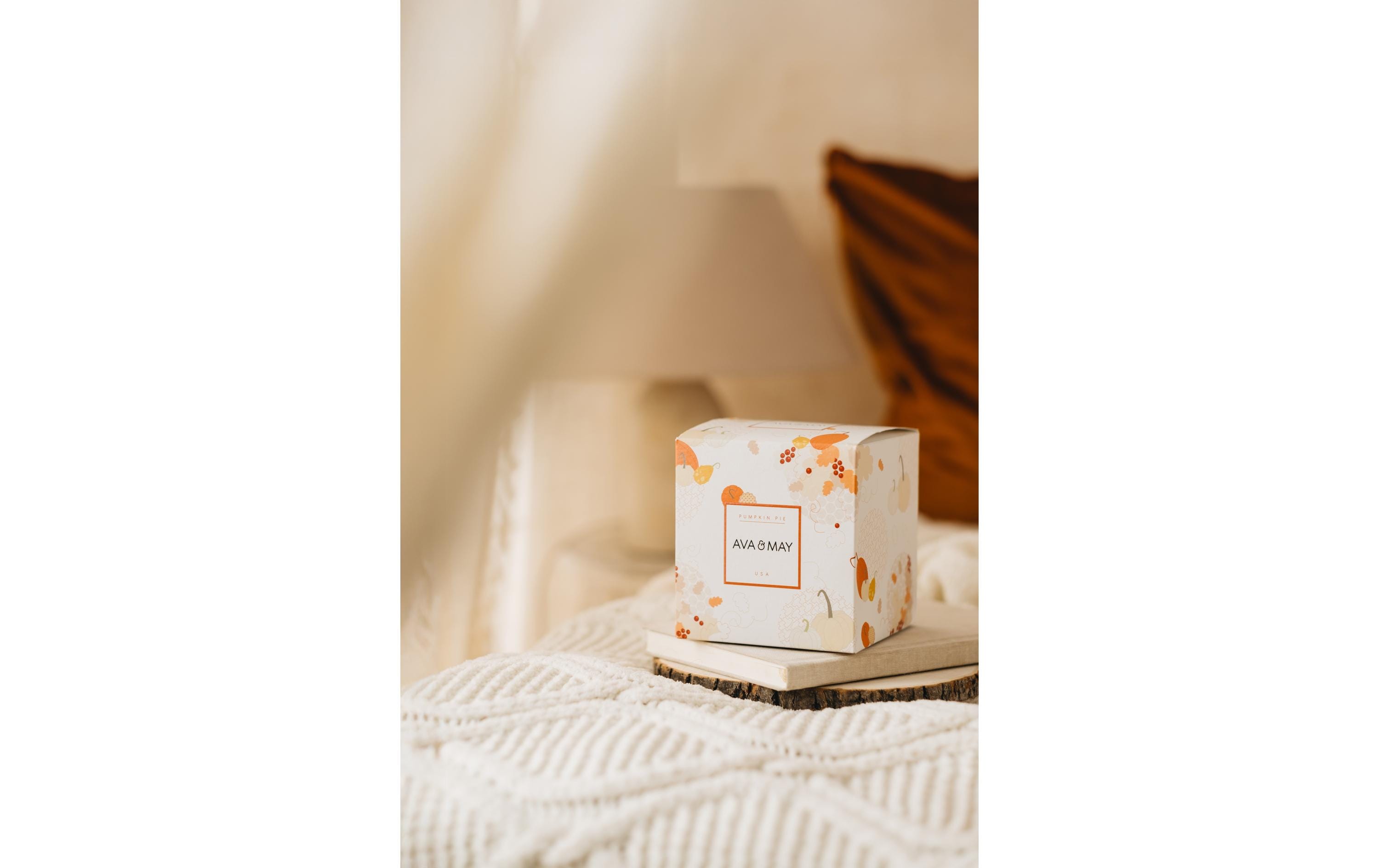 AVA & MAY Duftkerze Pumpkin Pie, 550 g