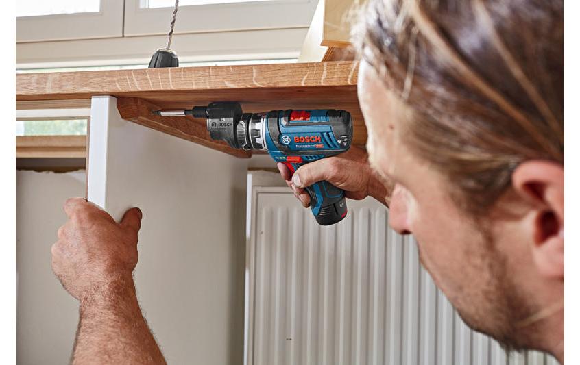 Bosch Professional Akku-Bohrschrauber GSR 12 V-15 FC Kit 2x 2.0 Ah + Aufsätze