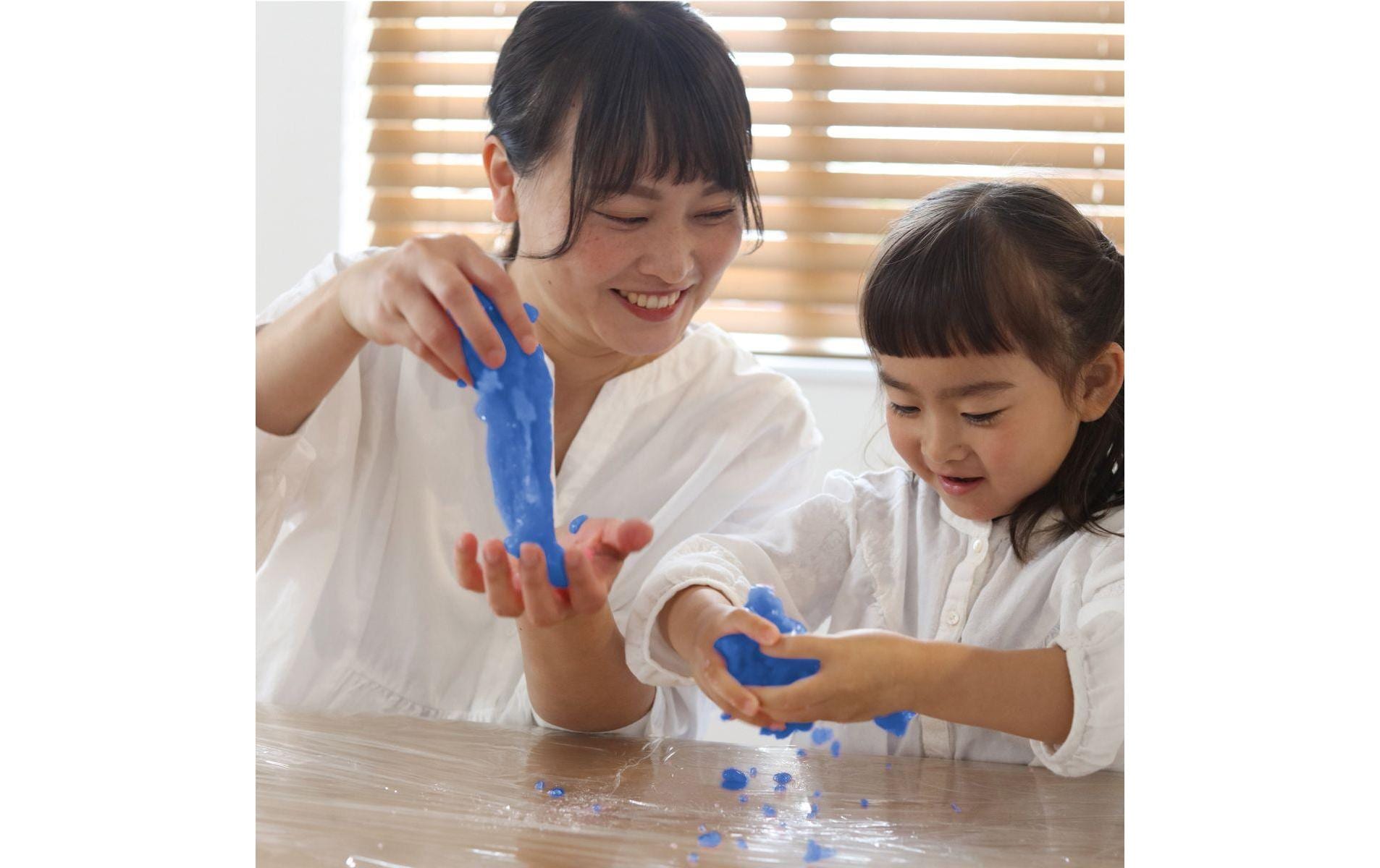 Cra-Z-Art Cra-Z-Slimy Shaped Container