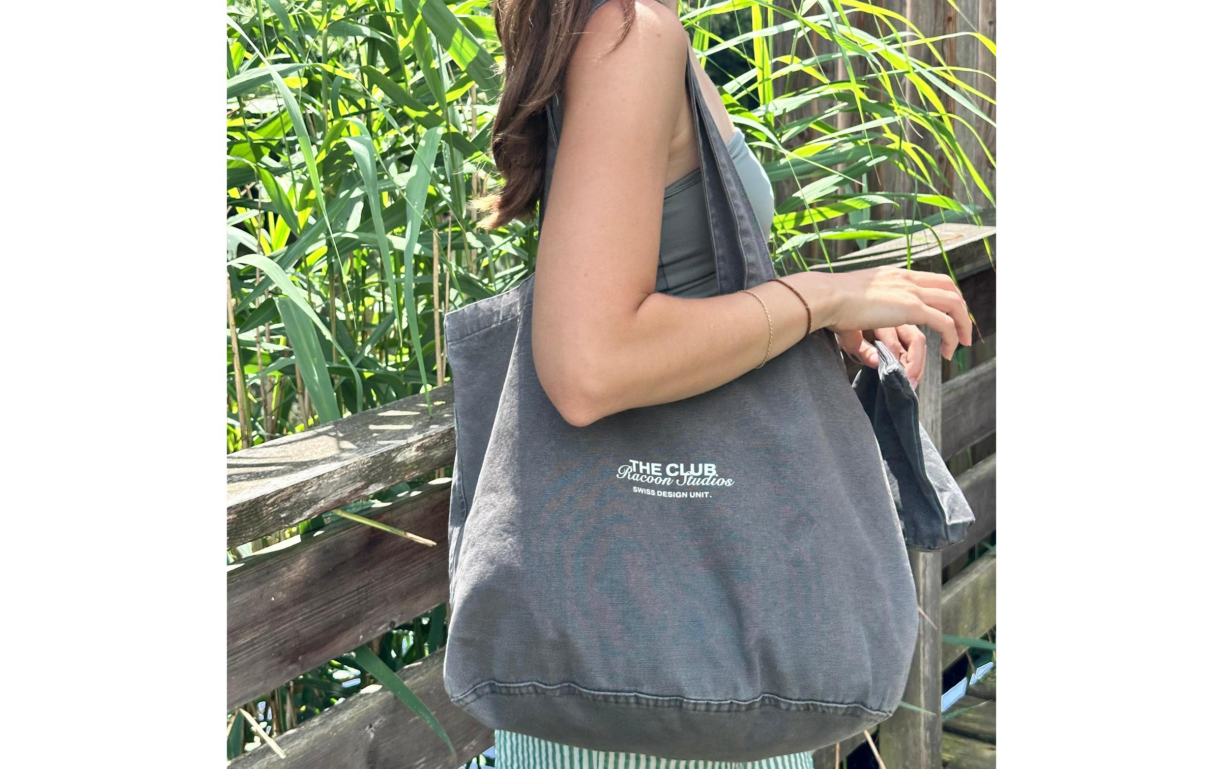 Racoon Handtasche Club Bag Schwarz, 38 x 34 x 21 cm