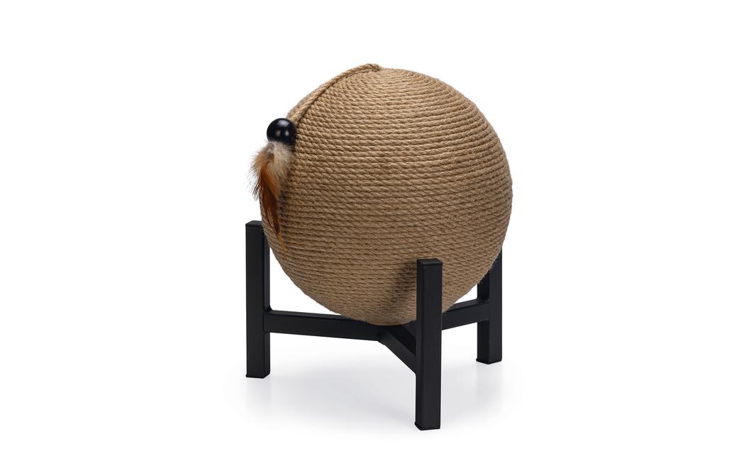 Designed by Lotte Metall Kratzball Tyra 27 x 27 x 33 cm Designed by Lotte Metall Kratzball Tyra 27 x 27 x 33 cm