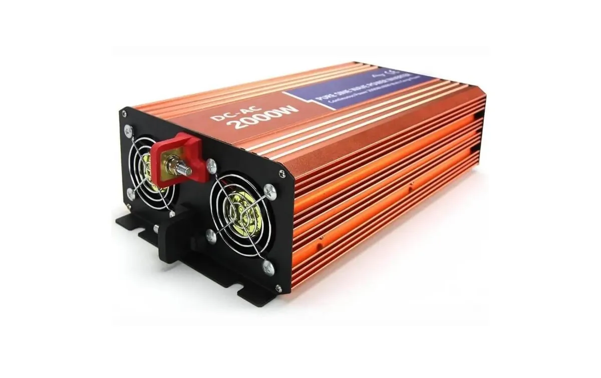 autosolar Wechselrichter 12 V DC zu 230 V AC 2000 W