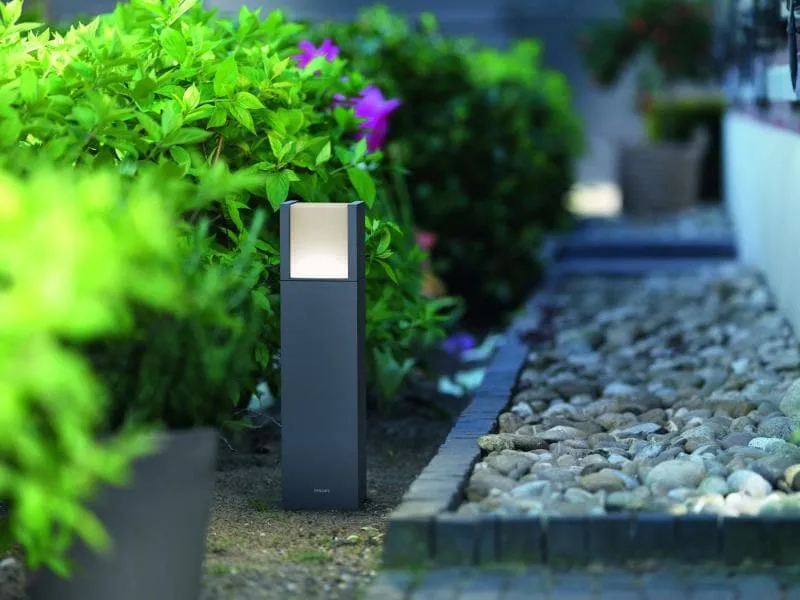 Philips myGarden LED Sockelleuchte Arbour, 600 lm, Anthrazit Philips myGarden LED Sockelleuchte Arbour, 600 lm, Anthrazit