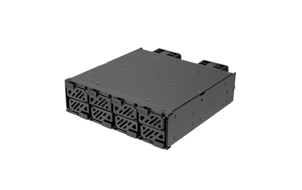 SilverStone Expansion Bay FSM08B-MS SilverStone Expansion Bay FSM08B-MS