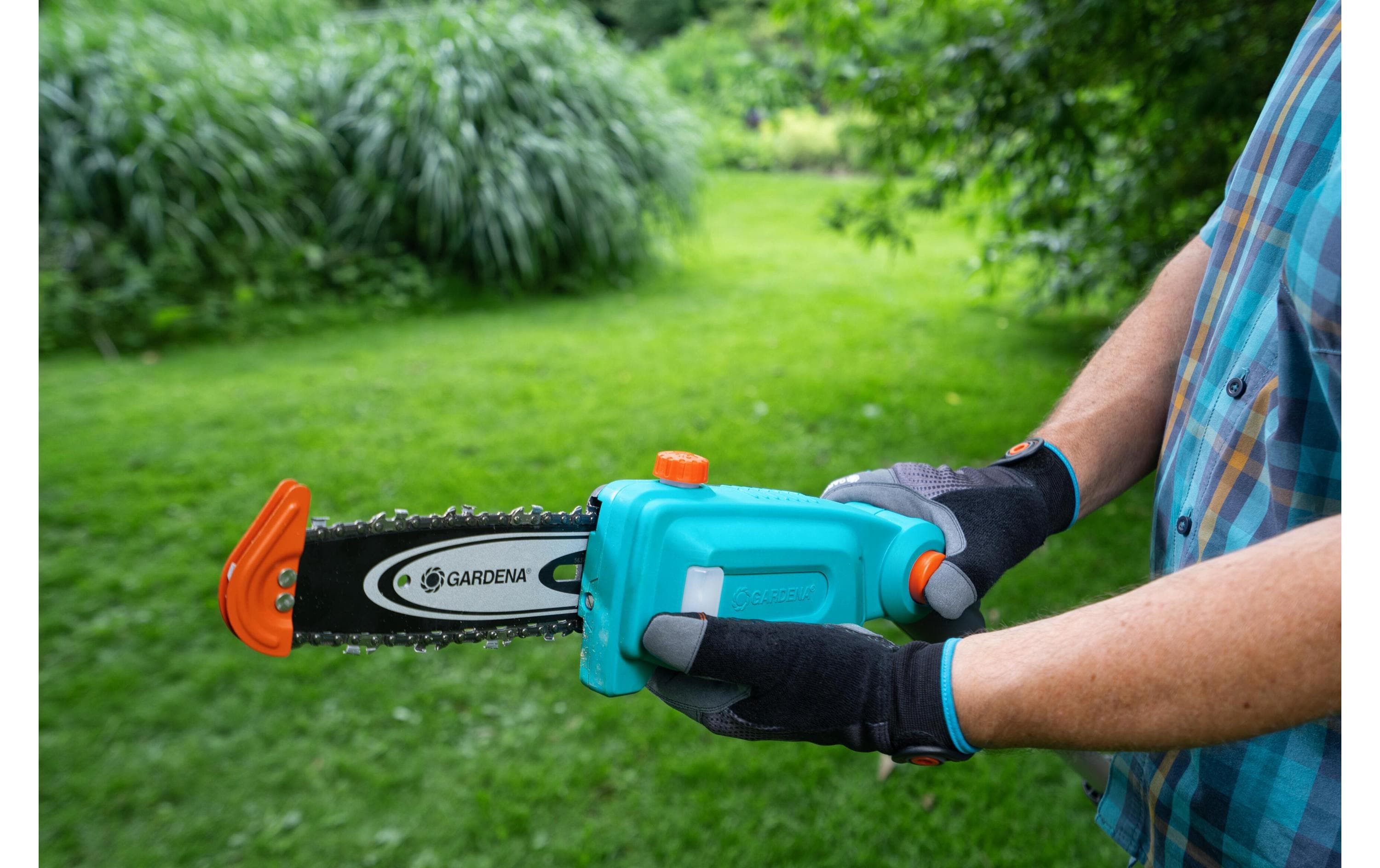 GARDENA Akku-Hochentaster Teleskop TCS 20/18 V P4A Set