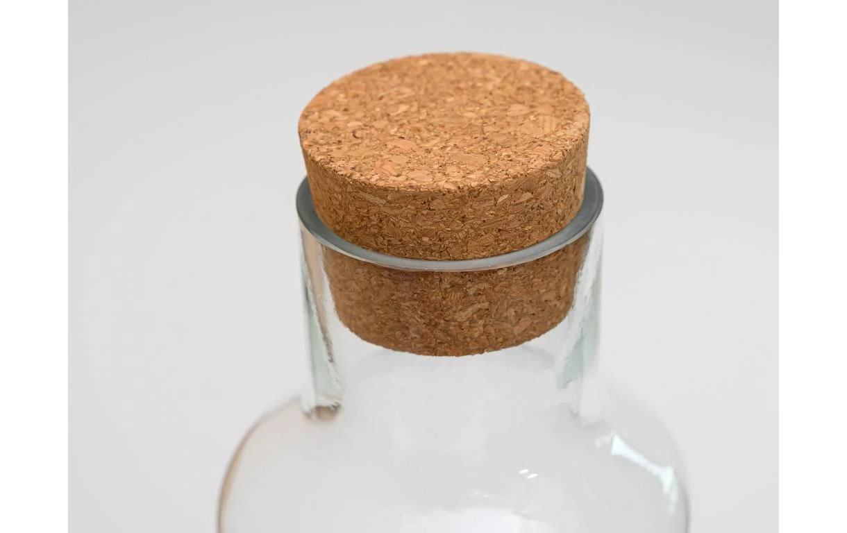ALPINA Glaskaraffe mit Korkdeckel 1.25 l, Semitransparent