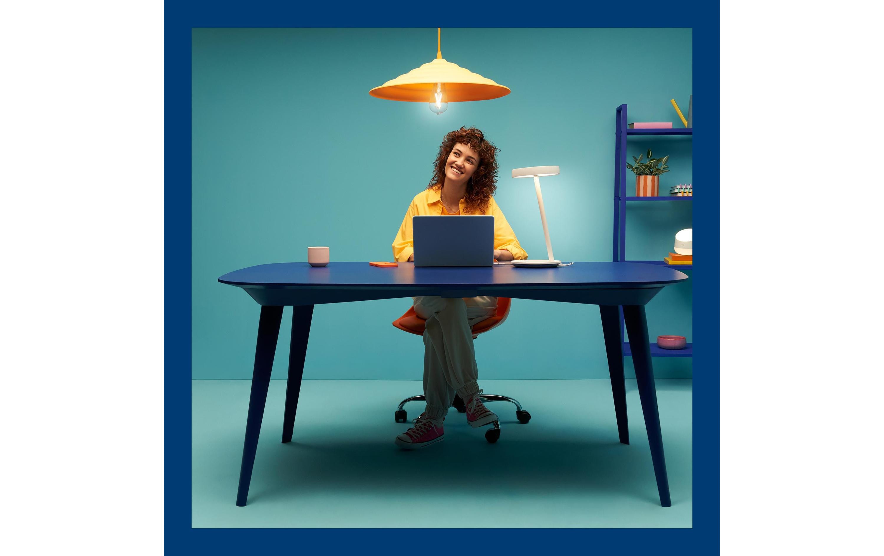 WiZ Tischleuchte Portrait 10W Type C Weiss Einzelpack