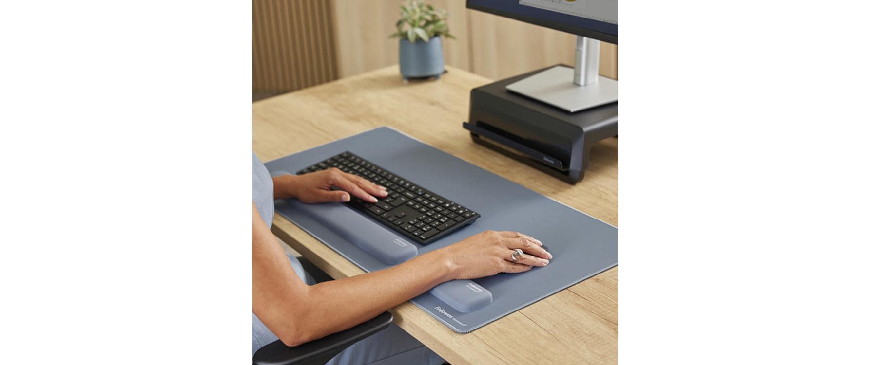 Fellowes Workplace Handgelenkauflage Breyta 180 mm Marineblau 1 Stück