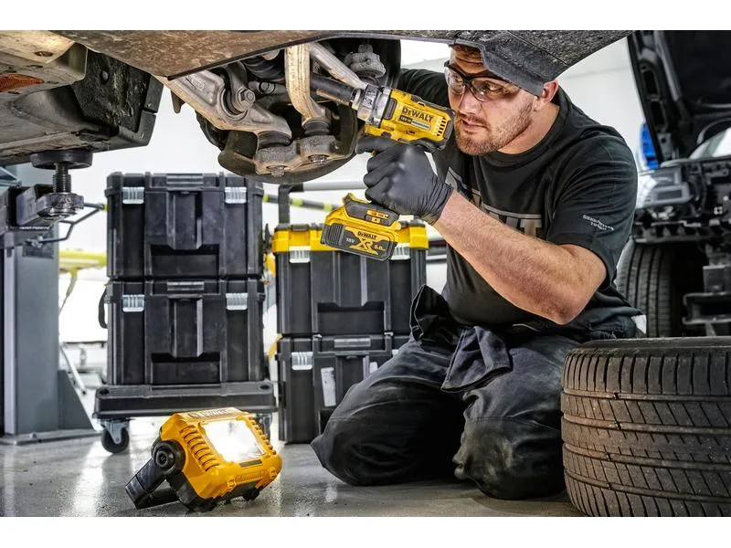 DeWalt Akku-Baustellenleuchte DCL077 12/18 V, Solo DeWalt Akku-Baustellenleuchte DCL077 12/18 V, Solo