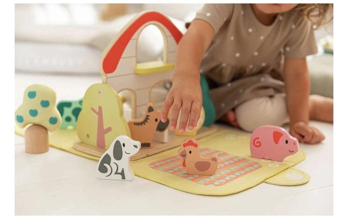 Hape Beschäftigungsspielzeug Farm House Faith