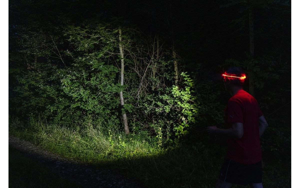 Nordride Stirnlampe LED Active Sport R, 330 Lumen, IP65, Schwarz