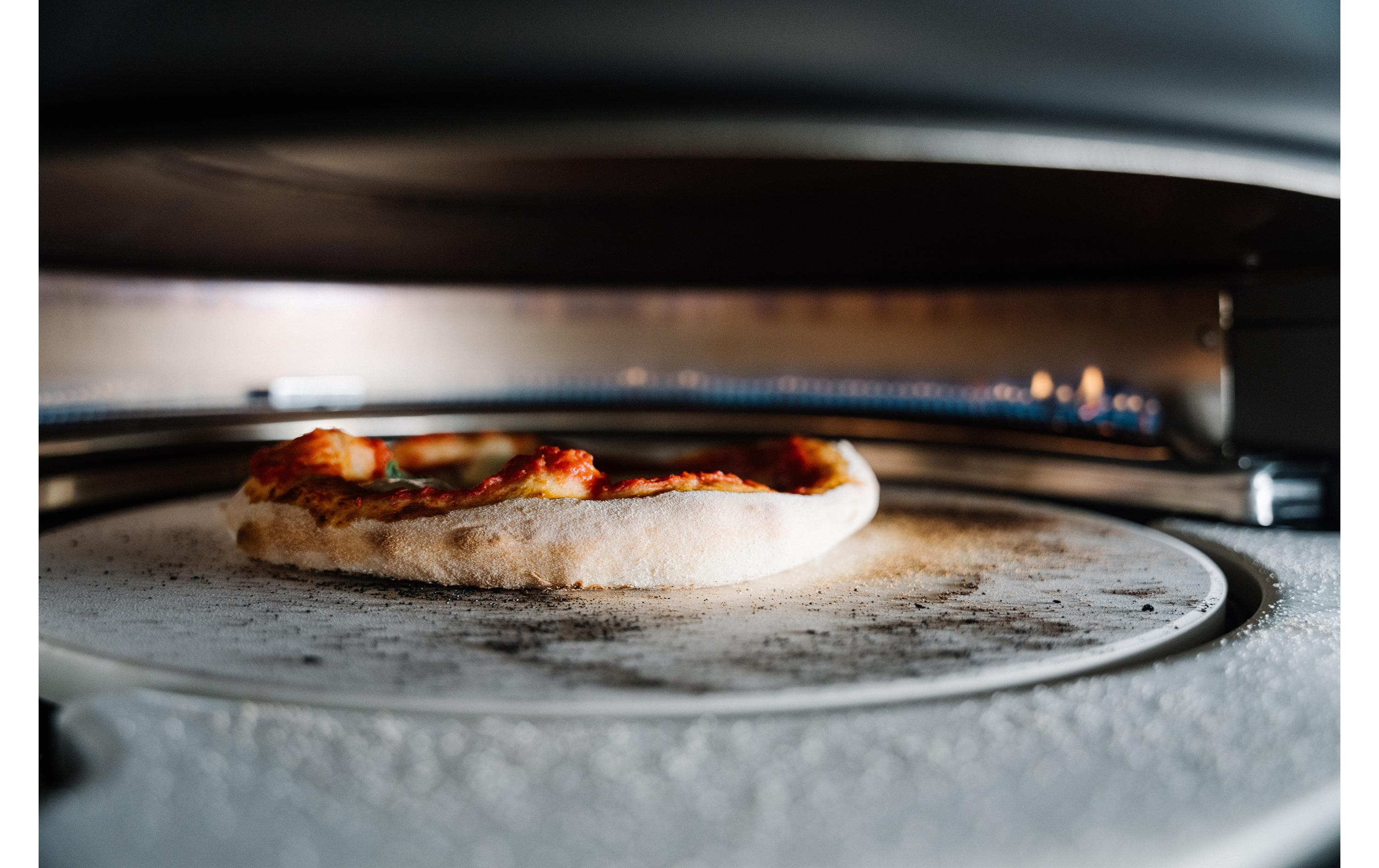 Everdure KILN Pizzaofen 2 Brenner rotierend, graphite