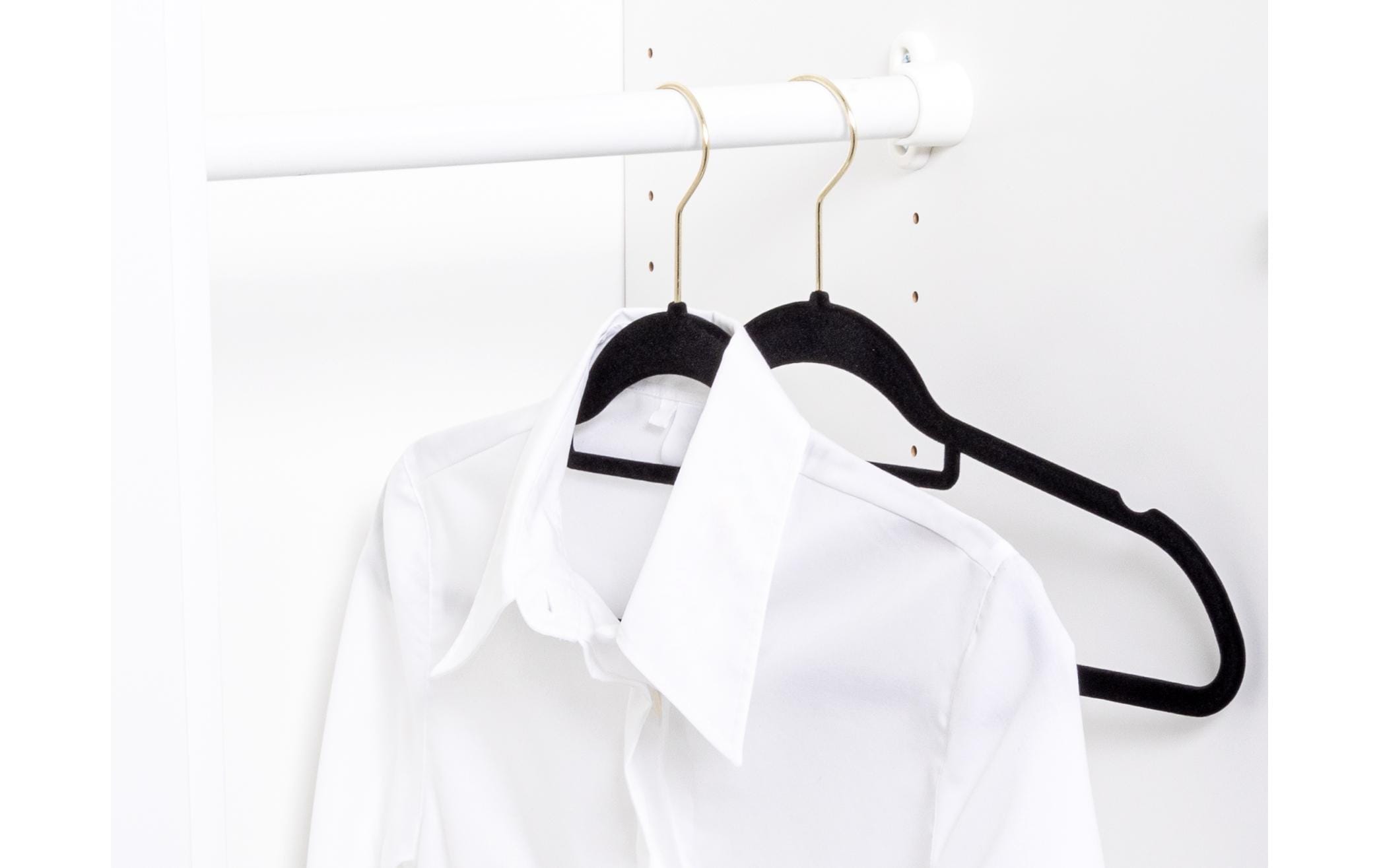 COCON Kleiderbügel 30 Stück, Schwarz