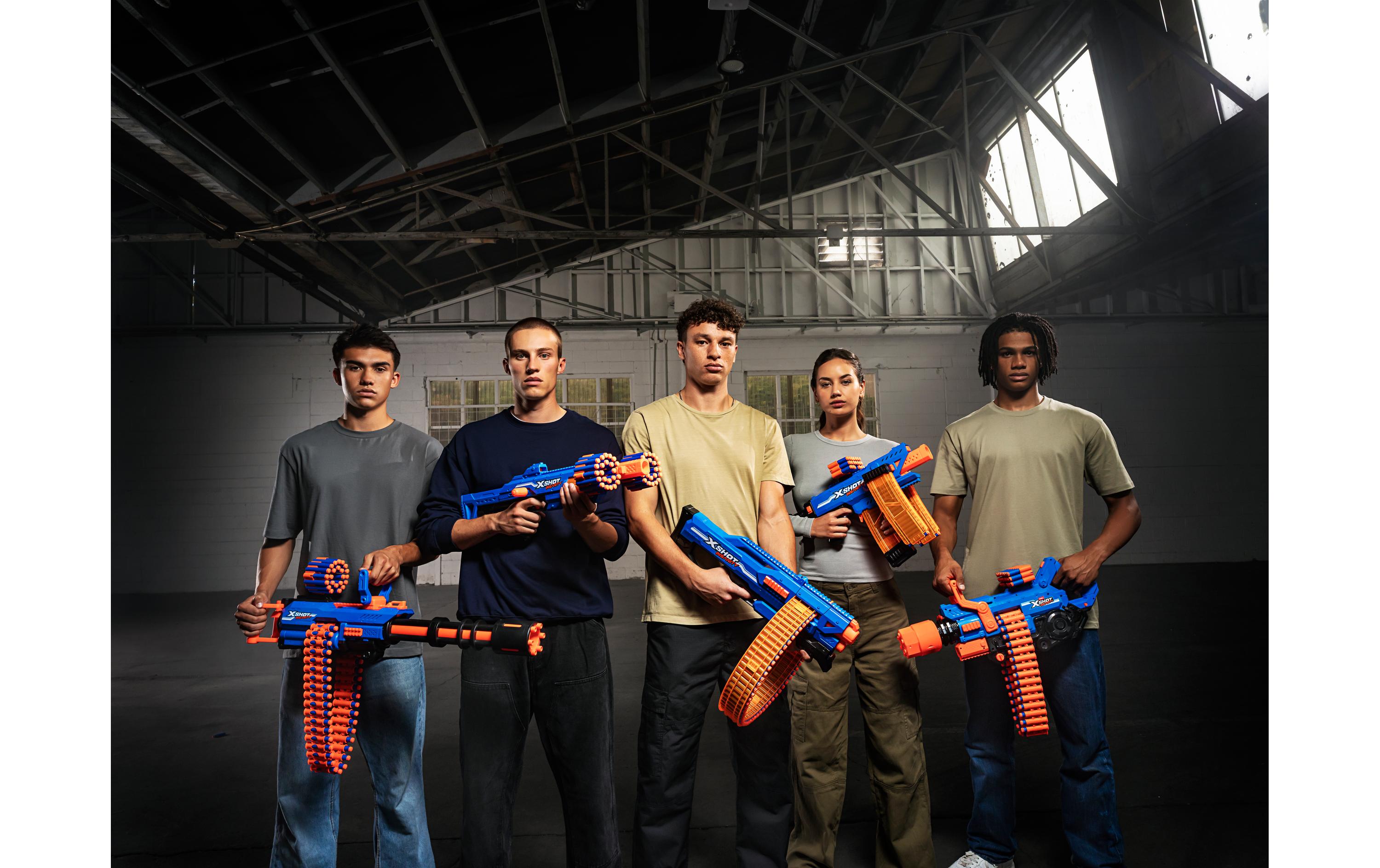 X-Shot Insanity Blaster Smoke N Barrel mit Darts