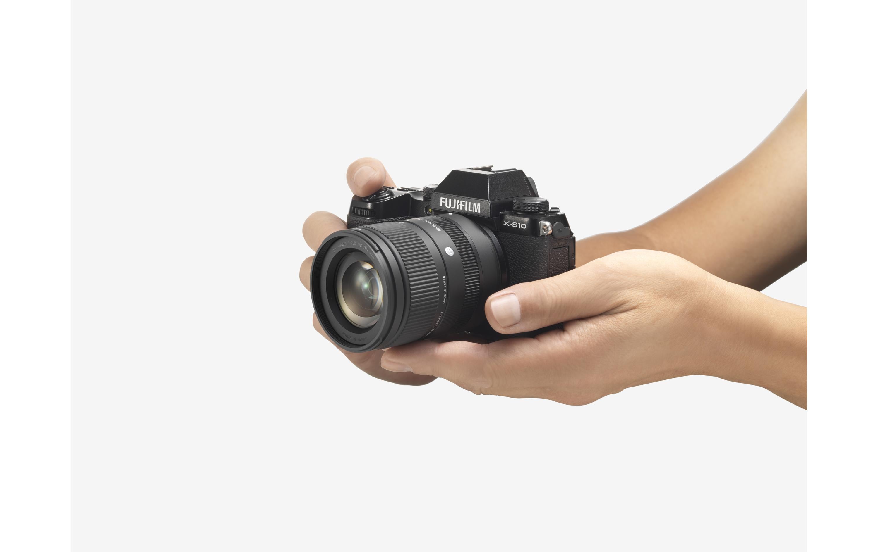 Sigma Zoomobjektiv 18-50mm f / 2.8 DC DN Fujifilm X-Mount Sigma Zoomobjektiv 18-50mm f / 2.8 DC DN Fujifilm X-Mount