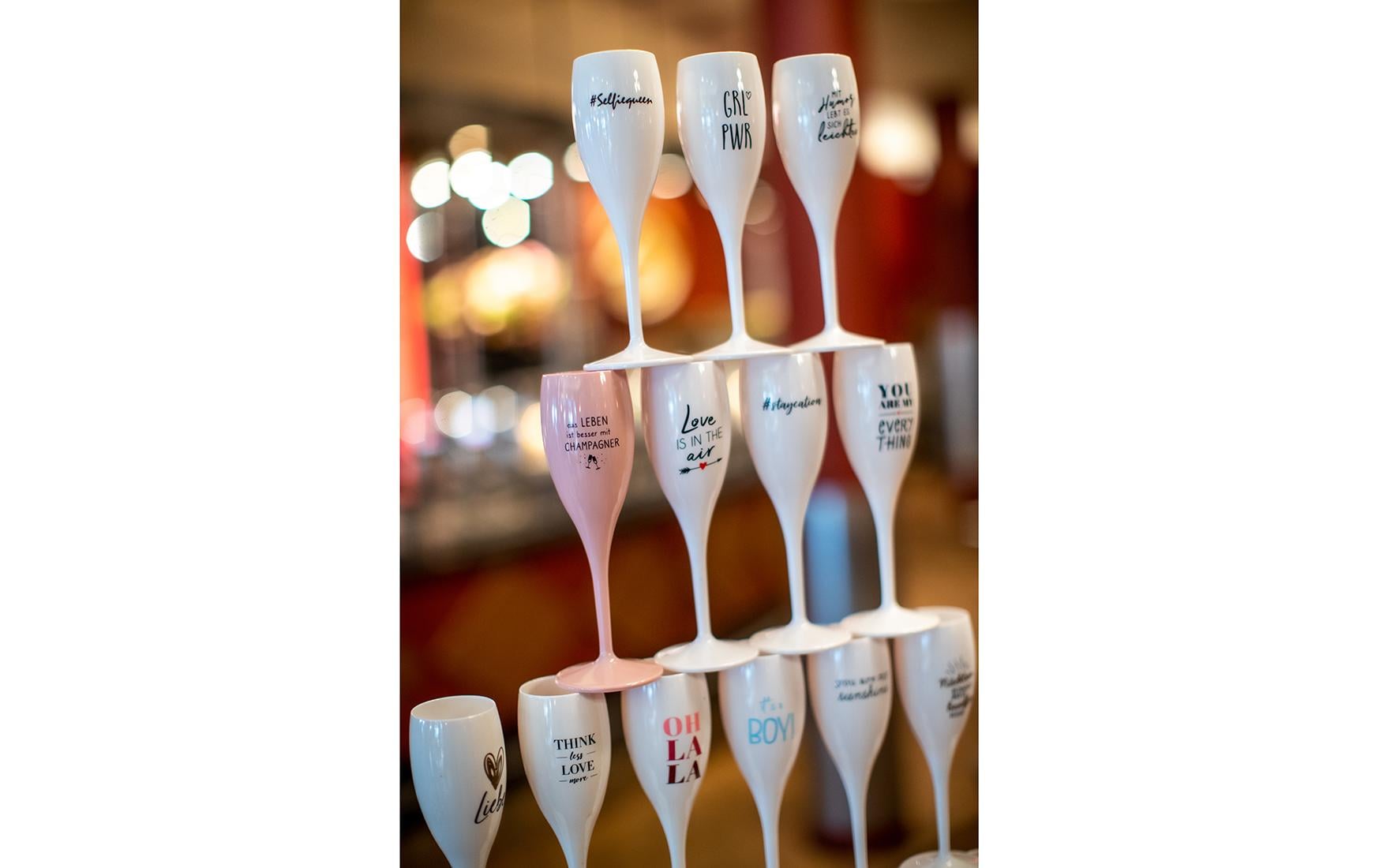 Koziol Sektglas Superglas Mit Humor lebt 100 ml, 1 Stück, Weiss