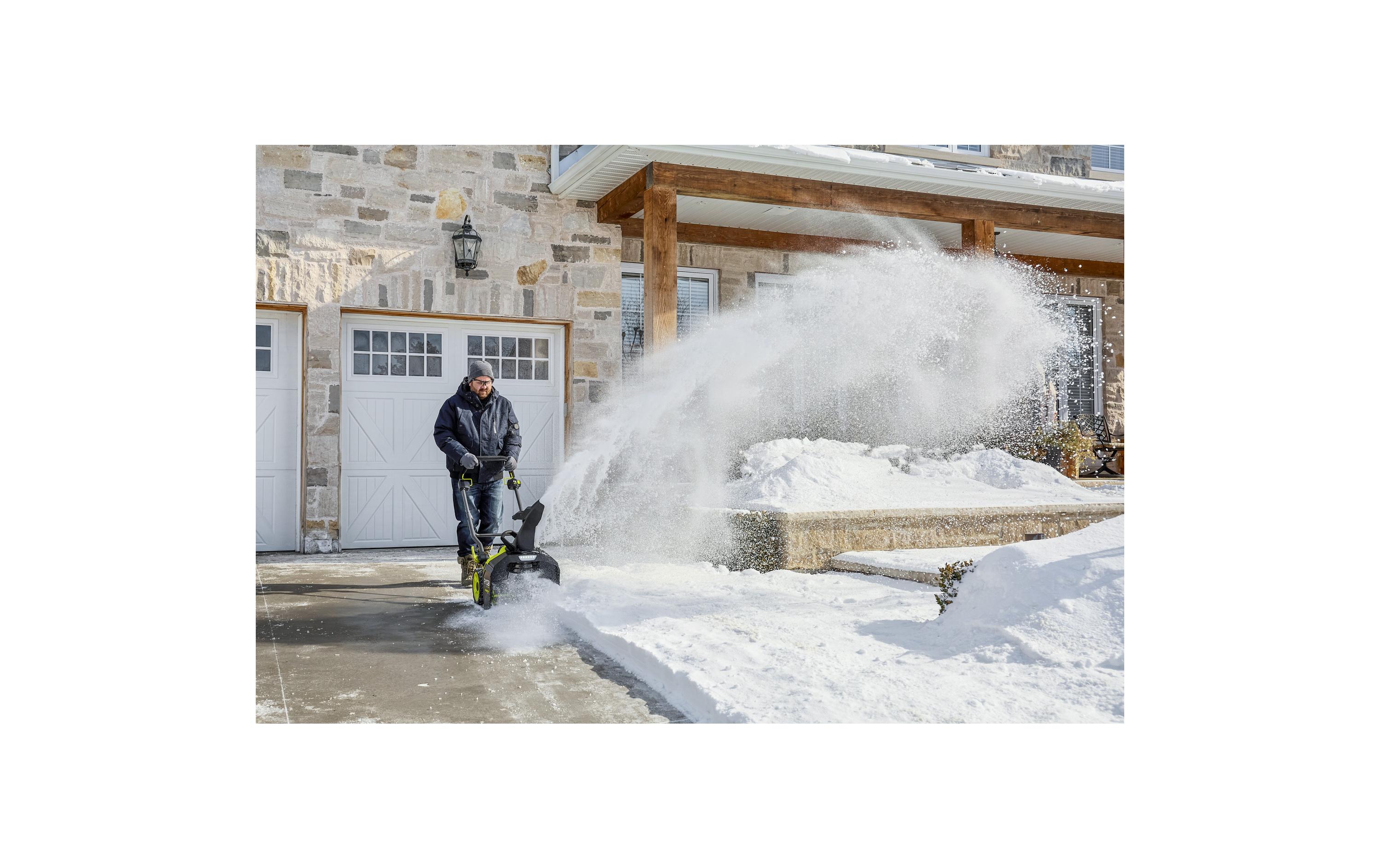 RYOBI Akku-Schneefräse RY36STX45A-140 RYOBI Akku-Schneefräse RY36STX45A-140