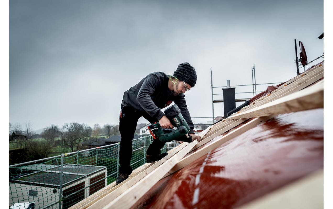 Metabo Akku-Nagler 18 LTX 90 BL, 18 V, Solo