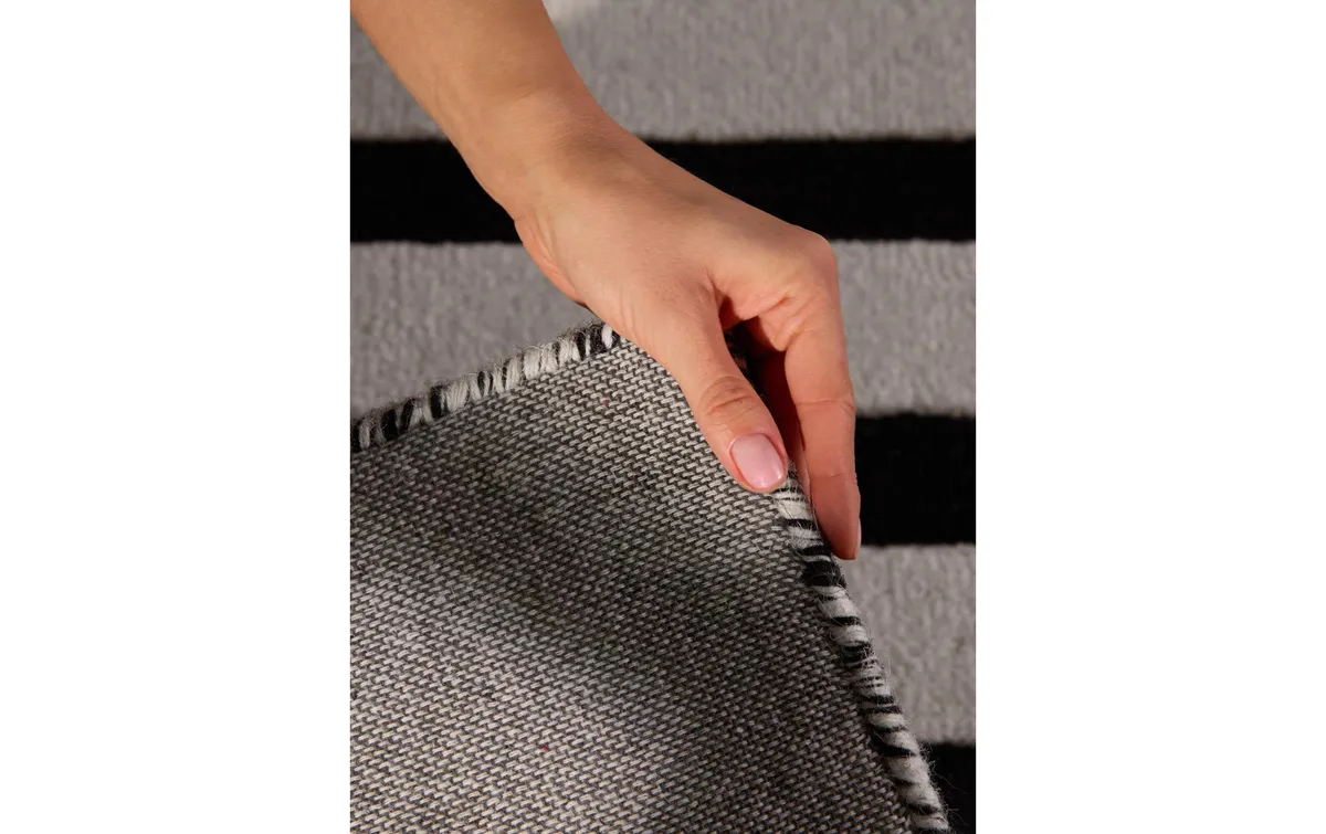 Elle Decoration Teppich Noir 160 cm x 230 cm Elle Decoration Teppich Noir 160 cm x 230 cm
