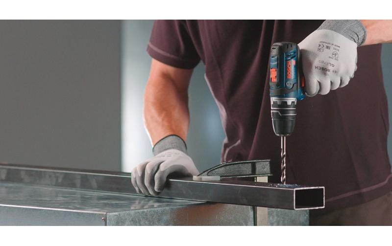 Bosch Professional Akku-Bohrschrauber GSR 12 V-15 FC Kit 2x 2.0 Ah + Aufsätze