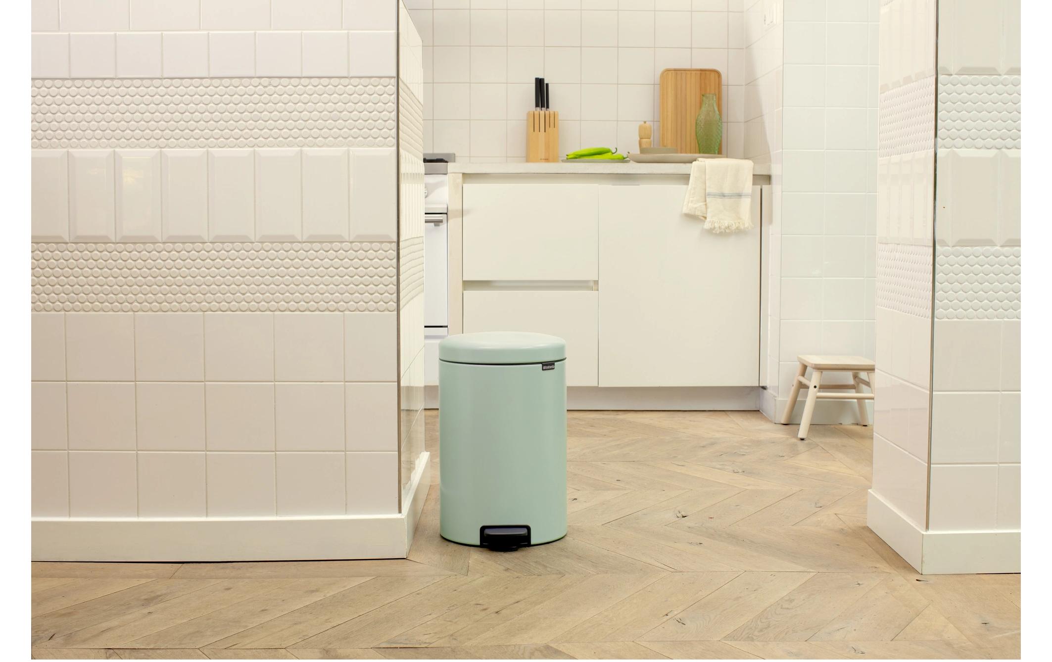 Brabantia Treteimer NewIcon 20 l, Grün