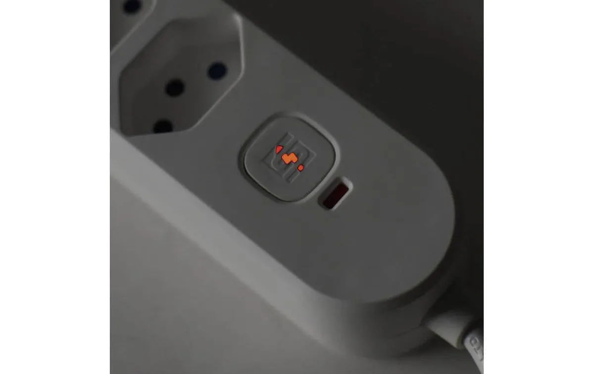 STEFFEN Steckdosenleiste IQ 6 x T13, USB-A+C Anthrazit, 3 m Kabel