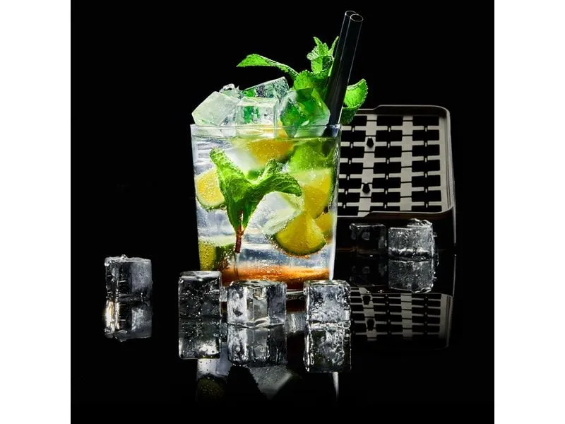 Lurch Eiswürfelform Würfel Schwarz / Transparent, 2 x 2 cm Lurch Eiswürfelform Würfel Schwarz / Transparent, 2 x 2 cm