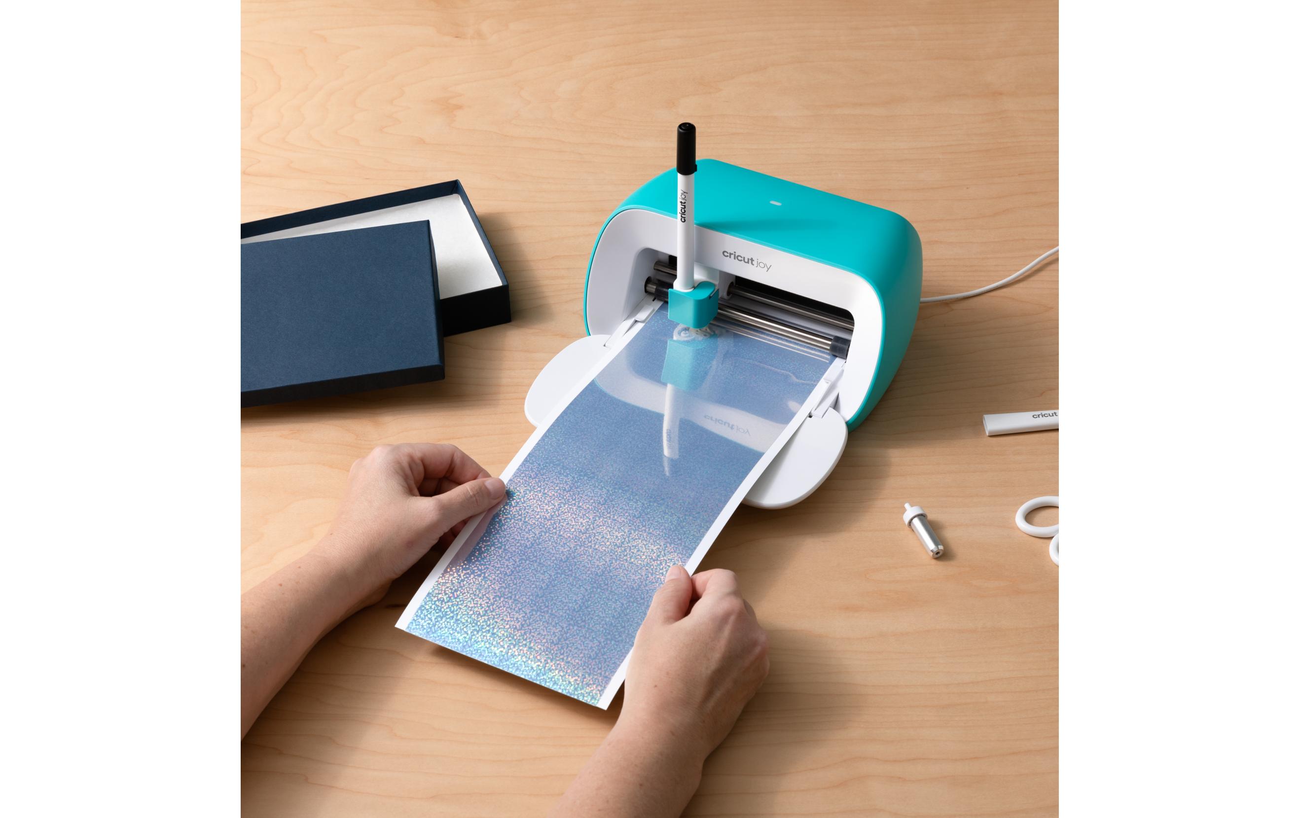 Cricut Vinylfolie Joy 14 x 33 cm, 4 Blatt, Holographisch Silber