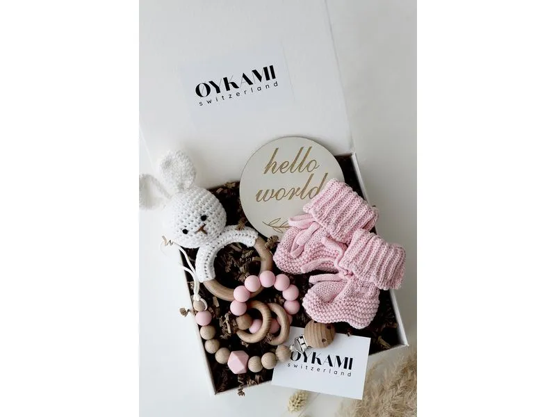 Oykami Baby Geschenkbox Rosa Phoenix Hase Oykami Baby Geschenkbox Rosa Phoenix Hase