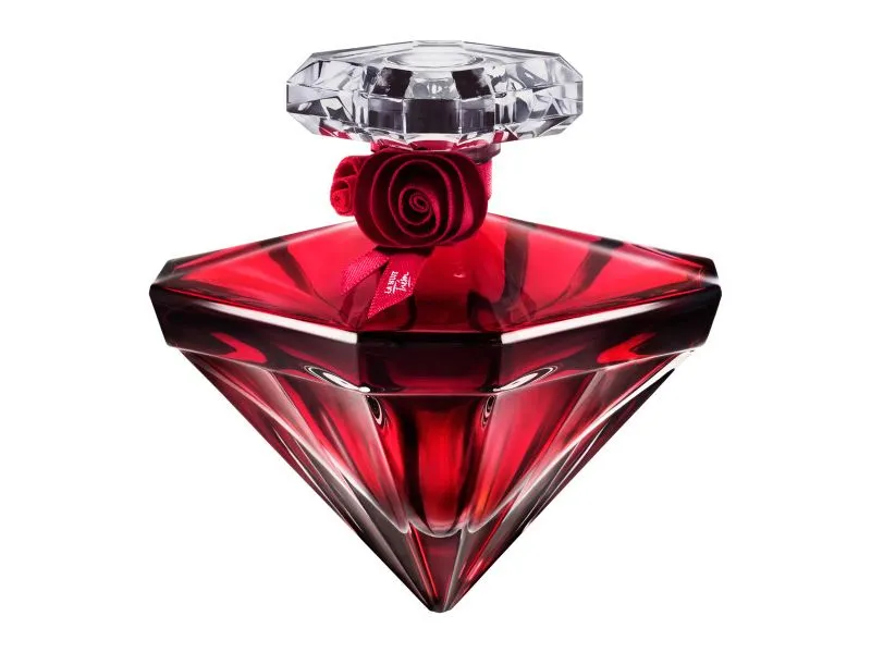Lancôme La Nuit Trésor Rouge Drama 30 ml Lancôme La Nuit Trésor Rouge Drama 30 ml