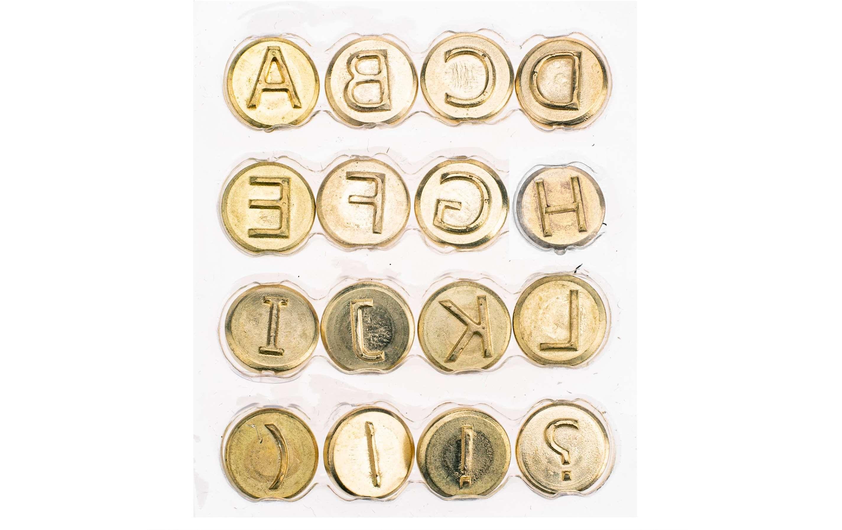 Glorex Brennstempel Buchstaben A-L 16-teilig