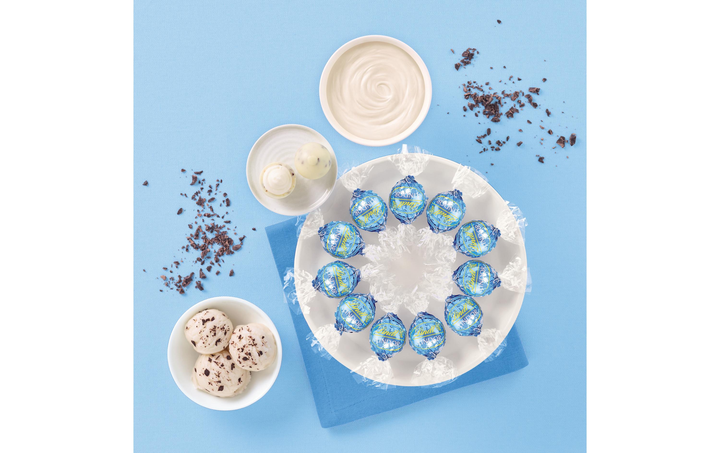 Lindt Schokoladen-Pralinen Lindor Kugeln Stracciatella 1000 g