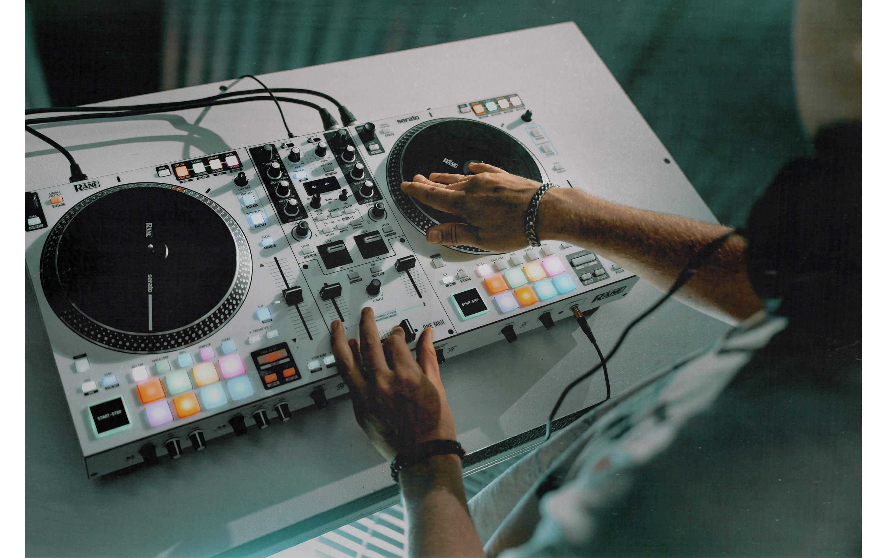 Rane DJ-Controller One MK2 Rane DJ-Controller One MK2