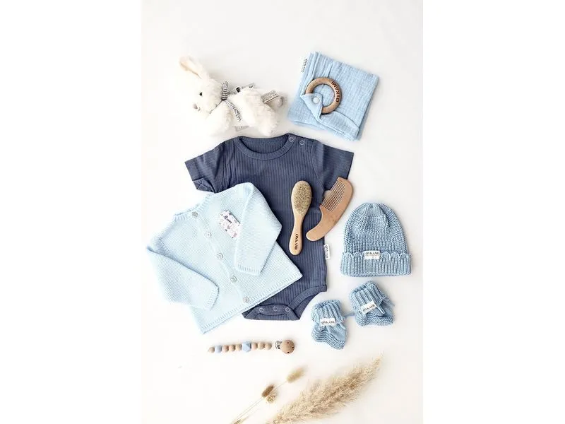 Oykami Baby Geschenkbox Blau «Verona» Hase Weiss Oykami Baby Geschenkbox Blau «Verona» Hase Weiss