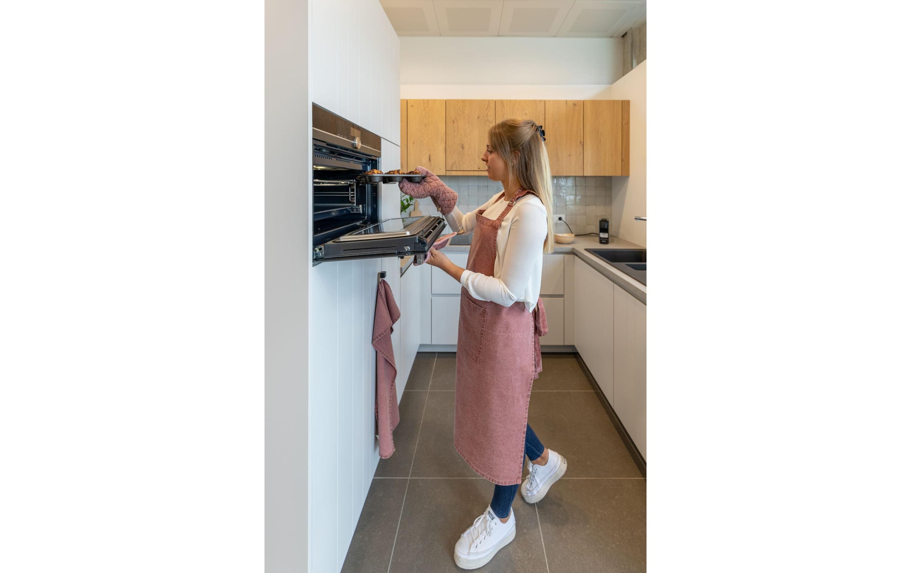 Tiseco Schürze Myrna Rostbraun