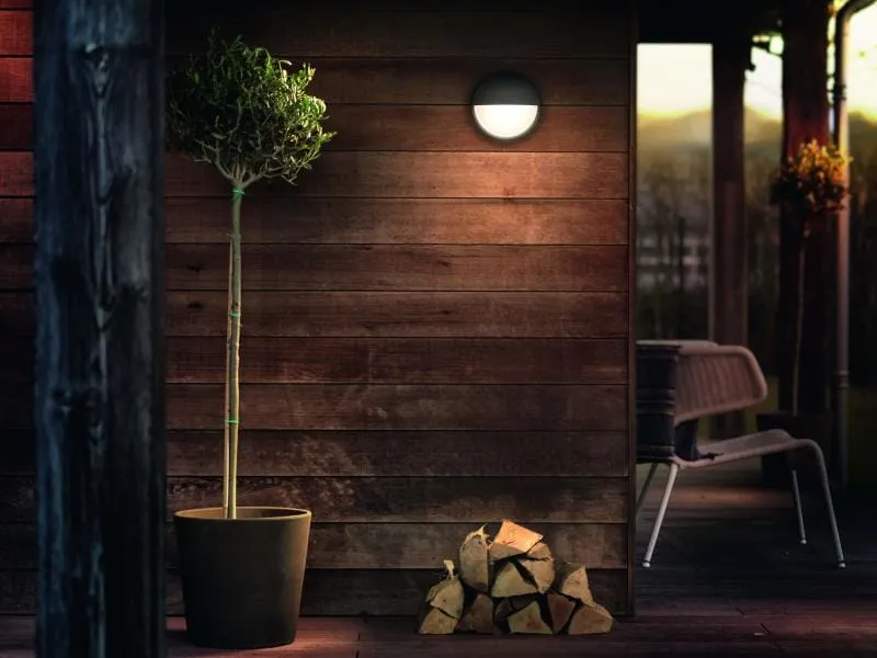 Philips myGarden LED Wandleuchte Capricorn, 600 lm, Anthrazit Philips myGarden LED Wandleuchte Capricorn, 600 lm, Anthrazit