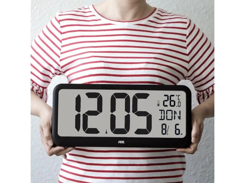 ADE Funkuhr XXL Wanduhr oder Regeluhr Schwarz ADE Funkuhr XXL Wanduhr oder Regeluhr Schwarz