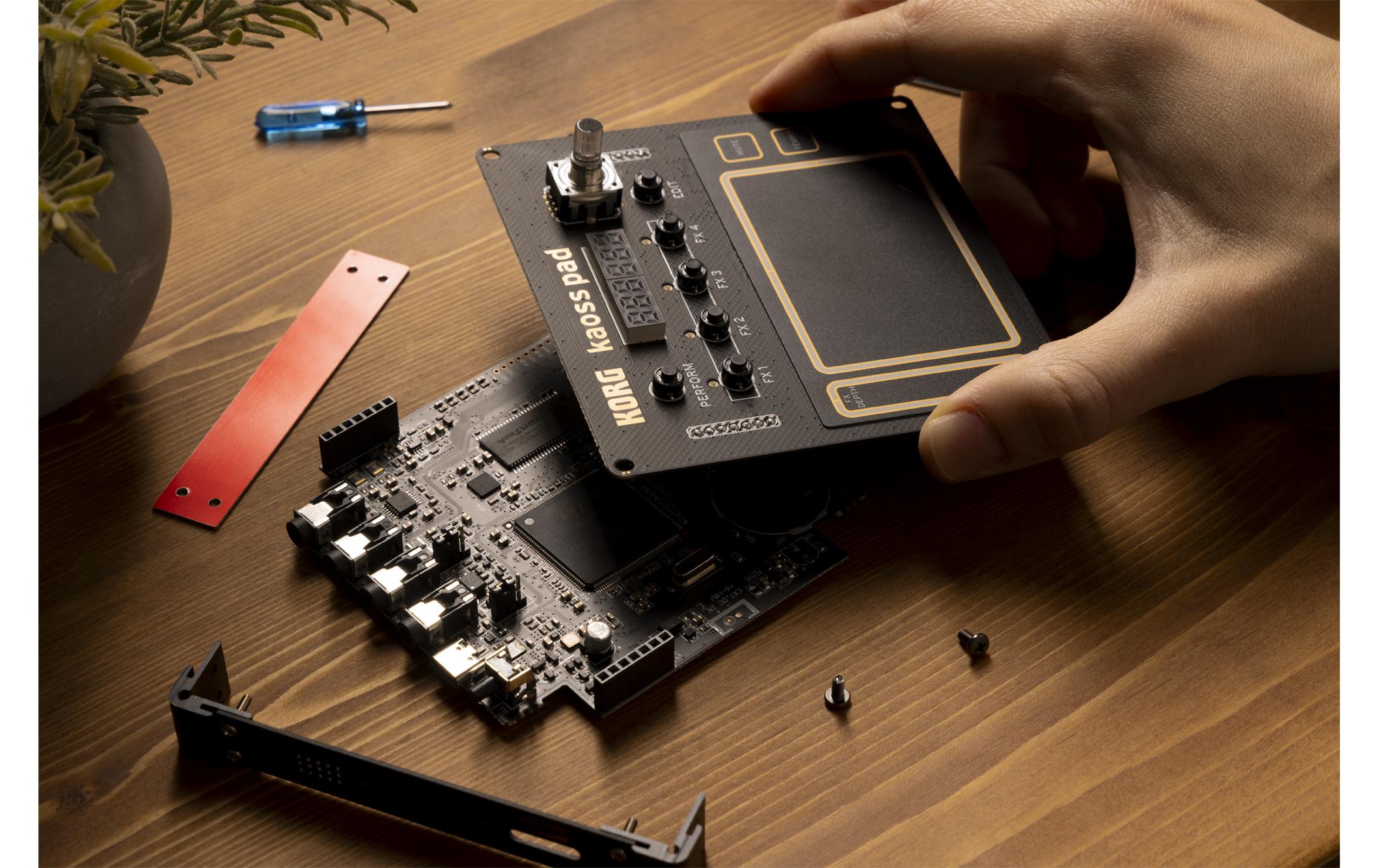 Korg Synthesizer NTS-3 Kaoss Pad Kit