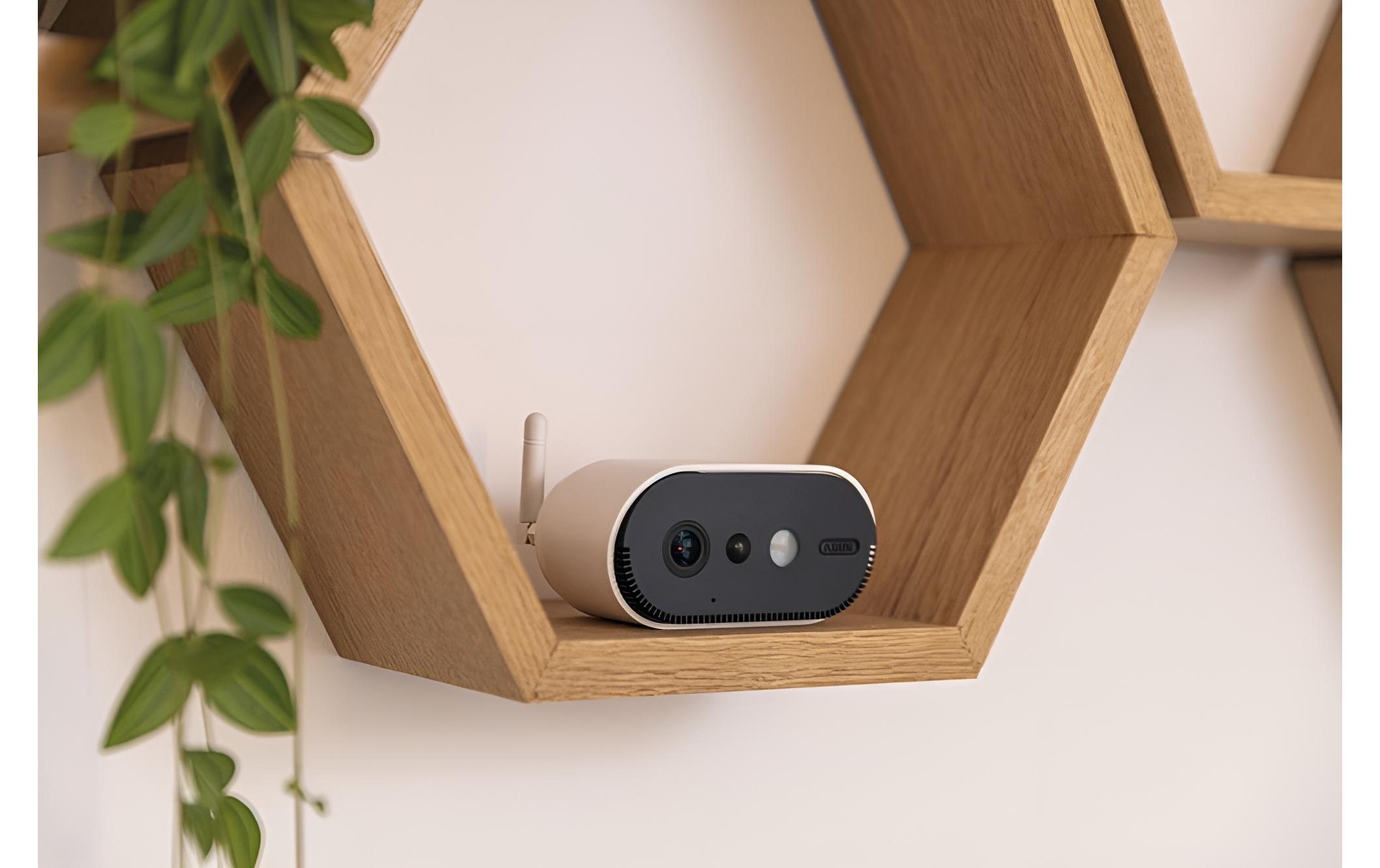 Abus Netzwerkkamera PPIC91000 Akku Pro mit Basisstation Abus Netzwerkkamera PPIC91000 Akku Pro mit Basisstation