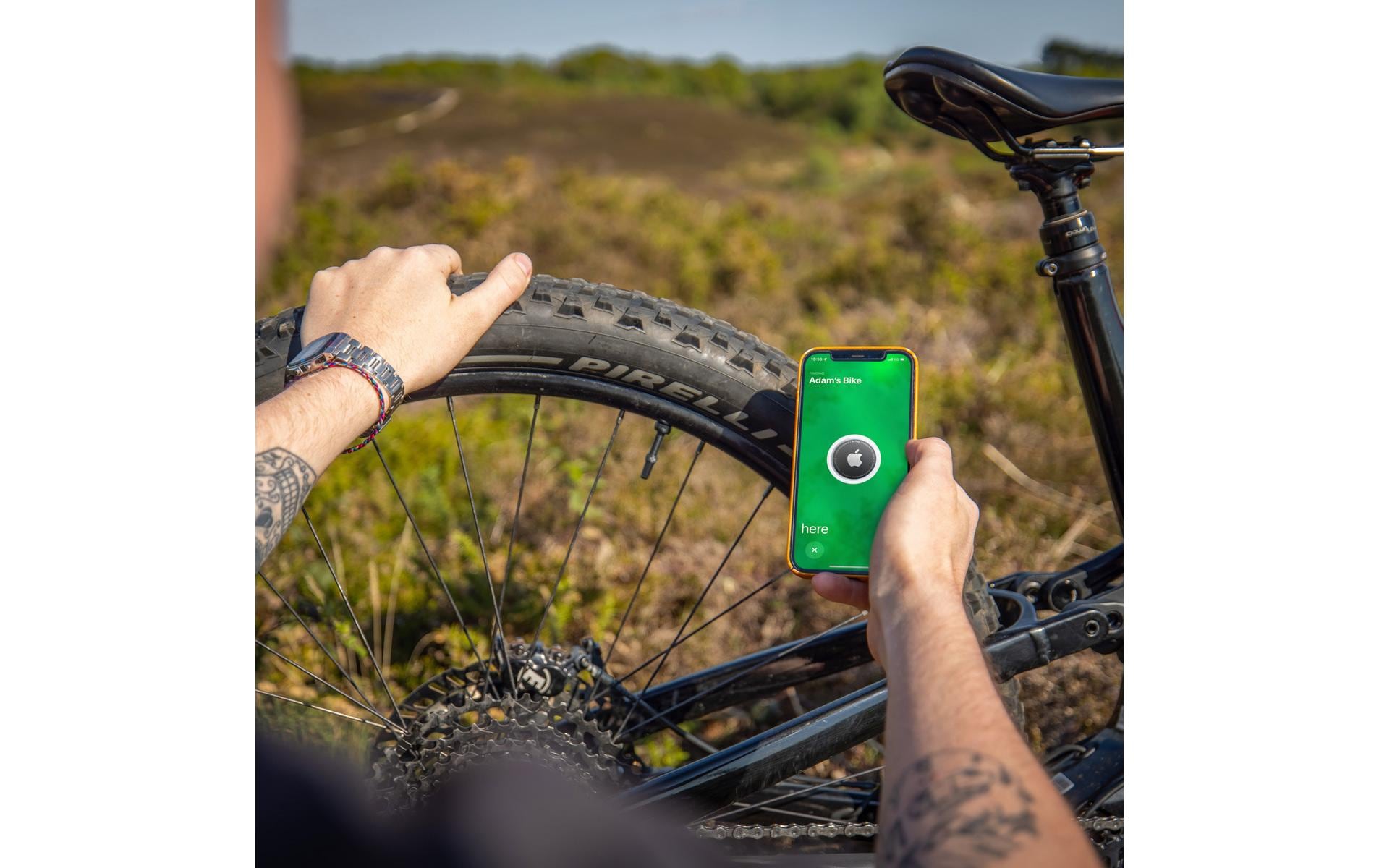 Muc-Off Tubeless Secure Tag Holder